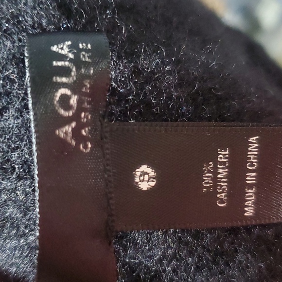 Aqua Women’s Gray 100% Cashmere Sweater Bell Sleeves Size S - Picture 8 of 10